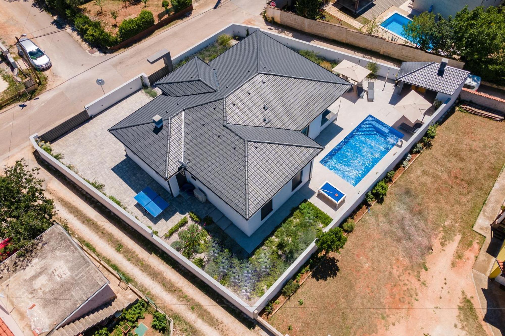 Casa L * Pula
